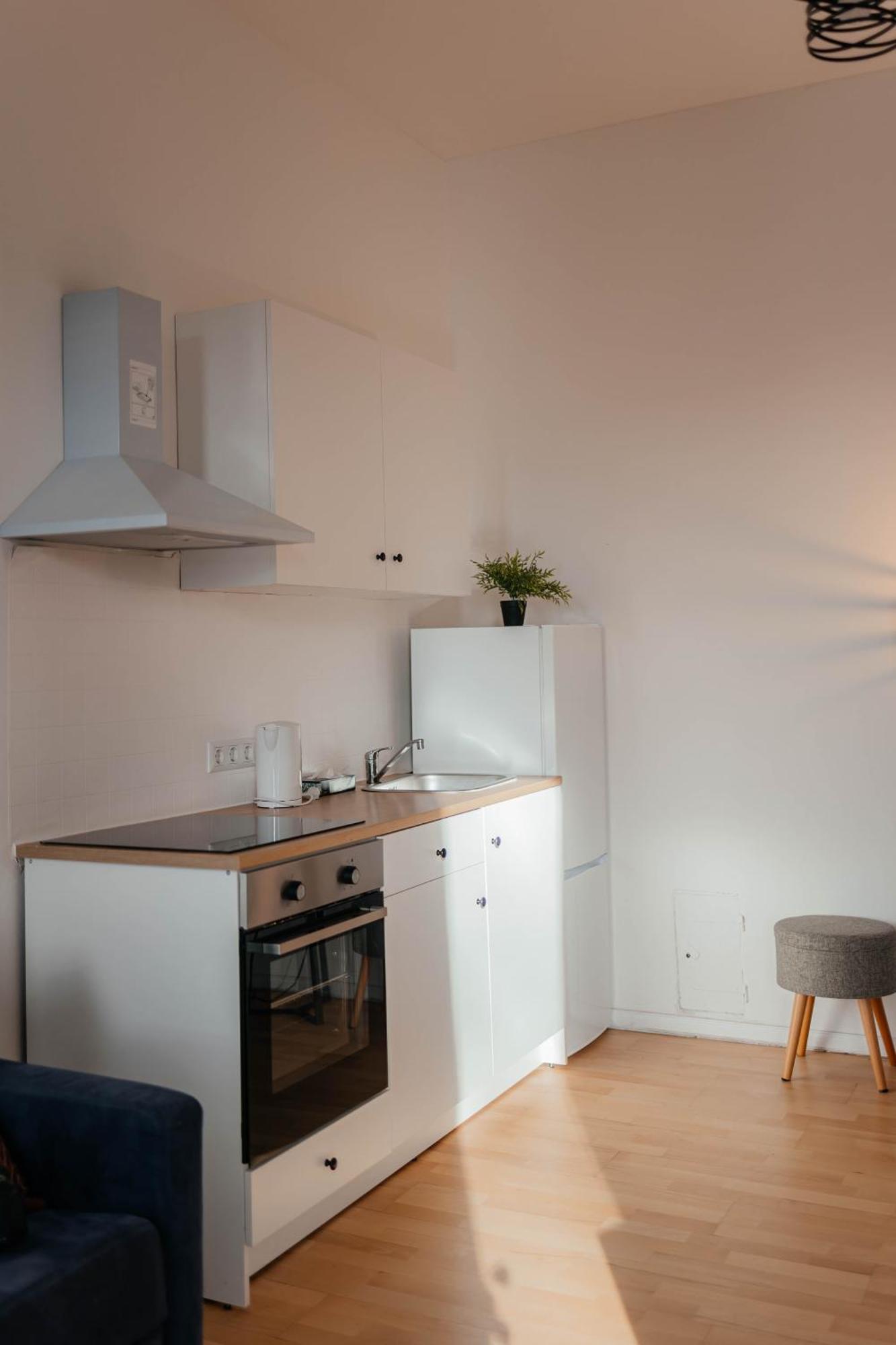 Lax Apartments Wina Bagian luar foto